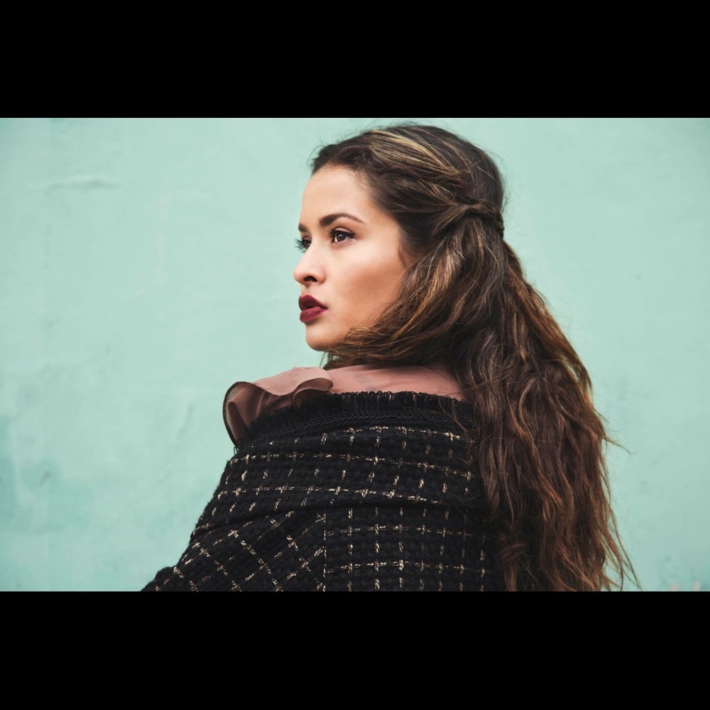 Meet your Posher, Pamela